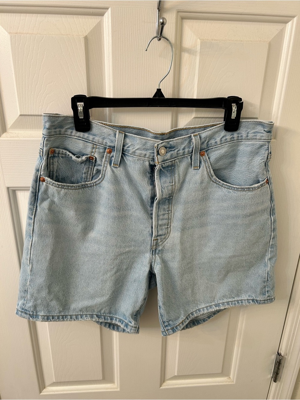 Levi's Light Wash Women's Denim Shorts - Pale Blue